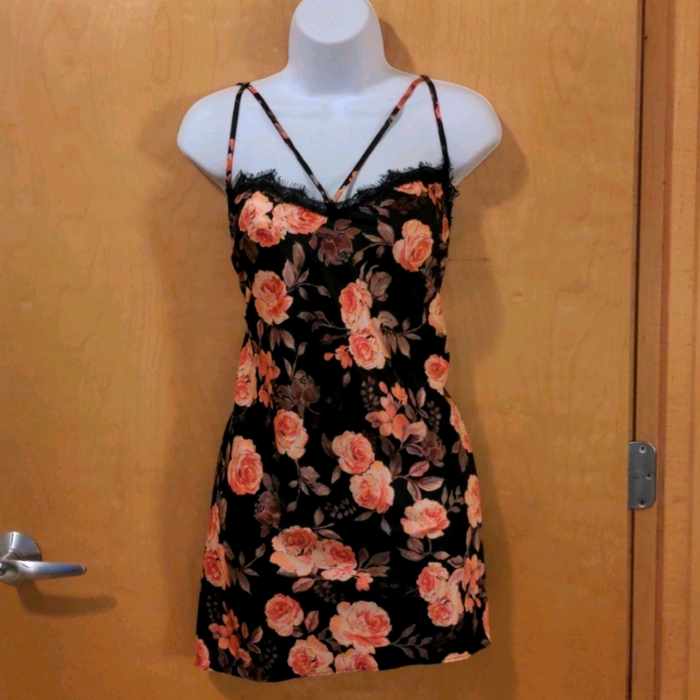 Black Pink Rose Satin Slip Nightdress Large Lace